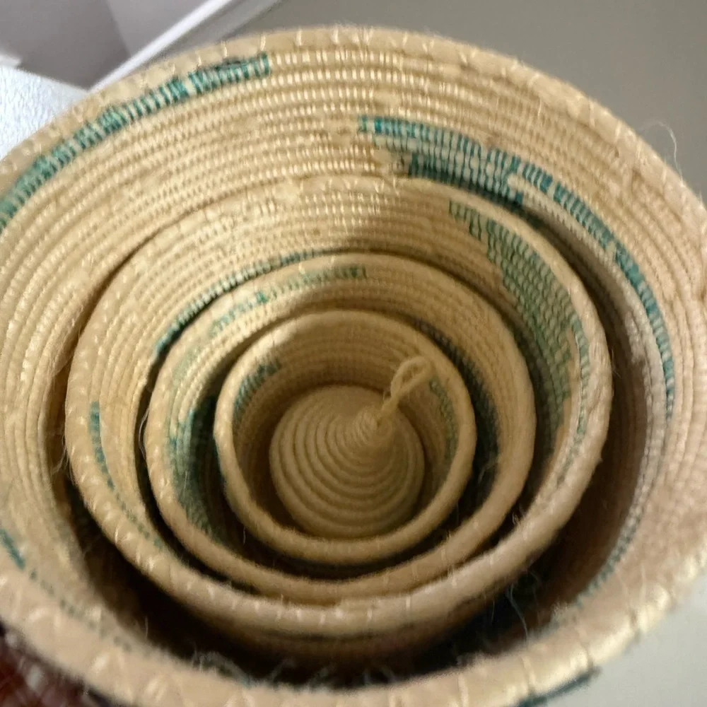 Rare  Rwandan Handmade Nesting Baskets with Lids 2.5”-9.5” set of 5